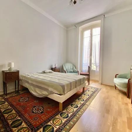 'le Regina', Vue Mer, Plein Centre, Unique Apartment Menton